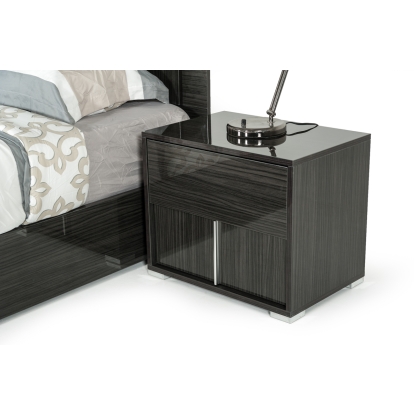Modrest Ari Italian Modern Grey Nightstand Grey Nightstand 73821 VGACARI-NS