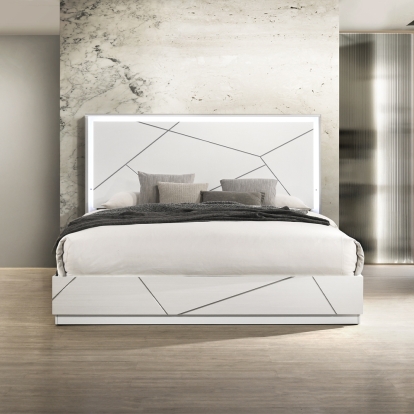 Acme Esther Queen Bed with LED Model BD05882Q