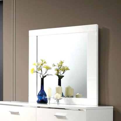 Furniture Of America Carlie Contemporary White Mirror Model CM7049WH-M