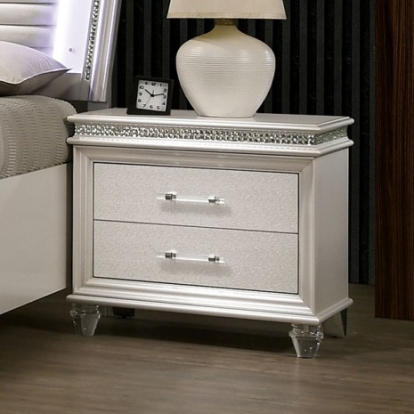 Furniture Of America Maddie Contemporary Solid Wood, Others Pearl White Night Stand | CM7899N