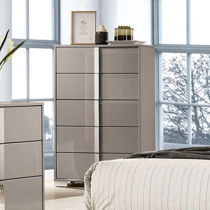 Furniture Of America Sinistra Contemporary Light Taupe Chest Model FM7211BG-C