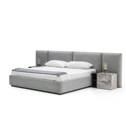 Nova Domus Maranello Modern Grey Fabric Bed with Two Nightstands Grey Bed 79023|79024 VGMABR-121-GRY-BED