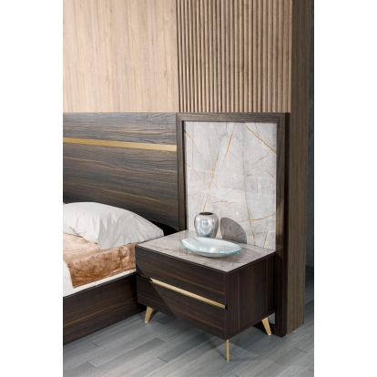 Nova Domus Velondra Modern Eucalypto + Marble Bed with Two Nightstands Brown Bedroom Set 79409|79410 VGACVELONDRA-BED-2NS